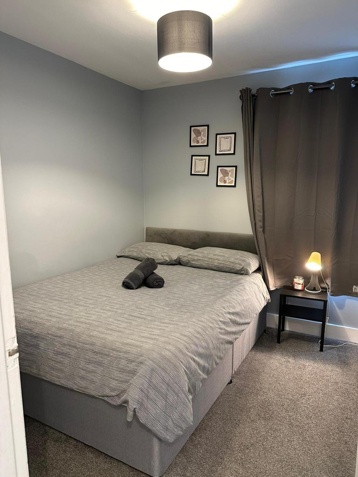 Cosy 2 Bedrooms Apartment Лондон Екстер'єр фото